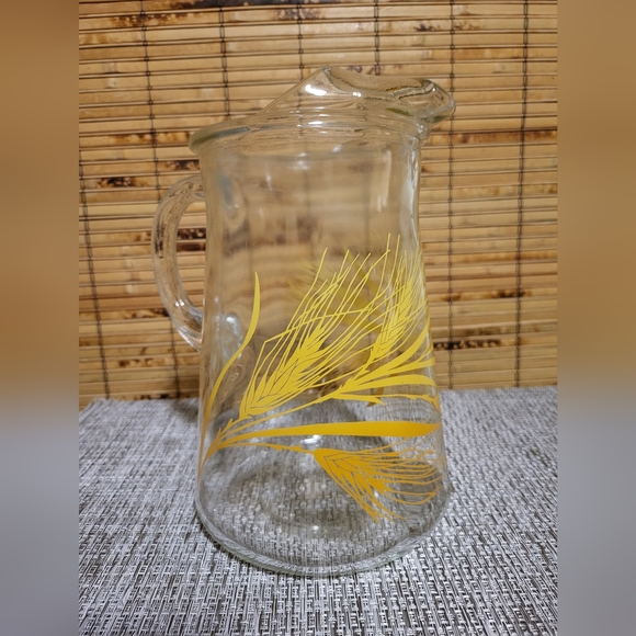 MCM Libbey Golden Wheat Harvest 2 Quart Glass Pitcher w/Ice Lip - Picture 1 of 5